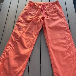 Wink Coral petite orange scrub Pants